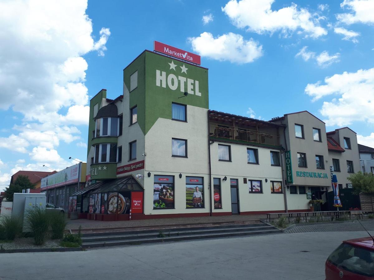 Hotel U Zygmuntow レジャイスク エクステリア 写真